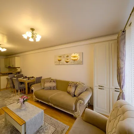Apartment Grand Park Nude Iulius Mall