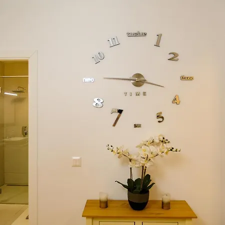 Apartment Grand Park Nude Iulius Mall *