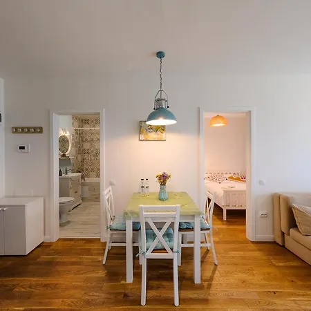 Apartment Grand Park Nude Iulius Mall Cluj-Napoca